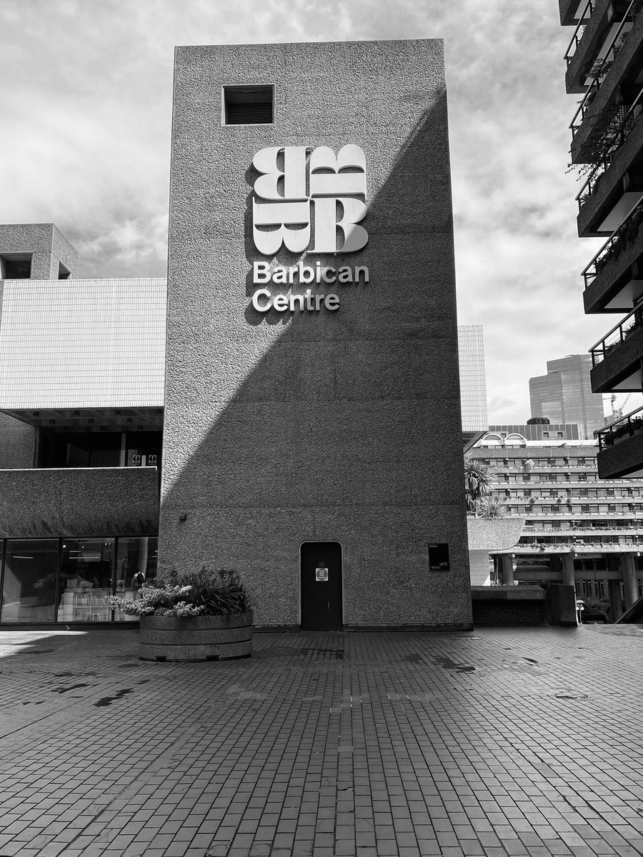 MonikaParker10's tweet photo. When you happen to have a half day at work #insetday #gallery #artgallery #exhibition #BarbicanCentre #Barbican #postwarmodern #bnwphotography #tuesdayvibe https://t.co/2zZioEwOjh