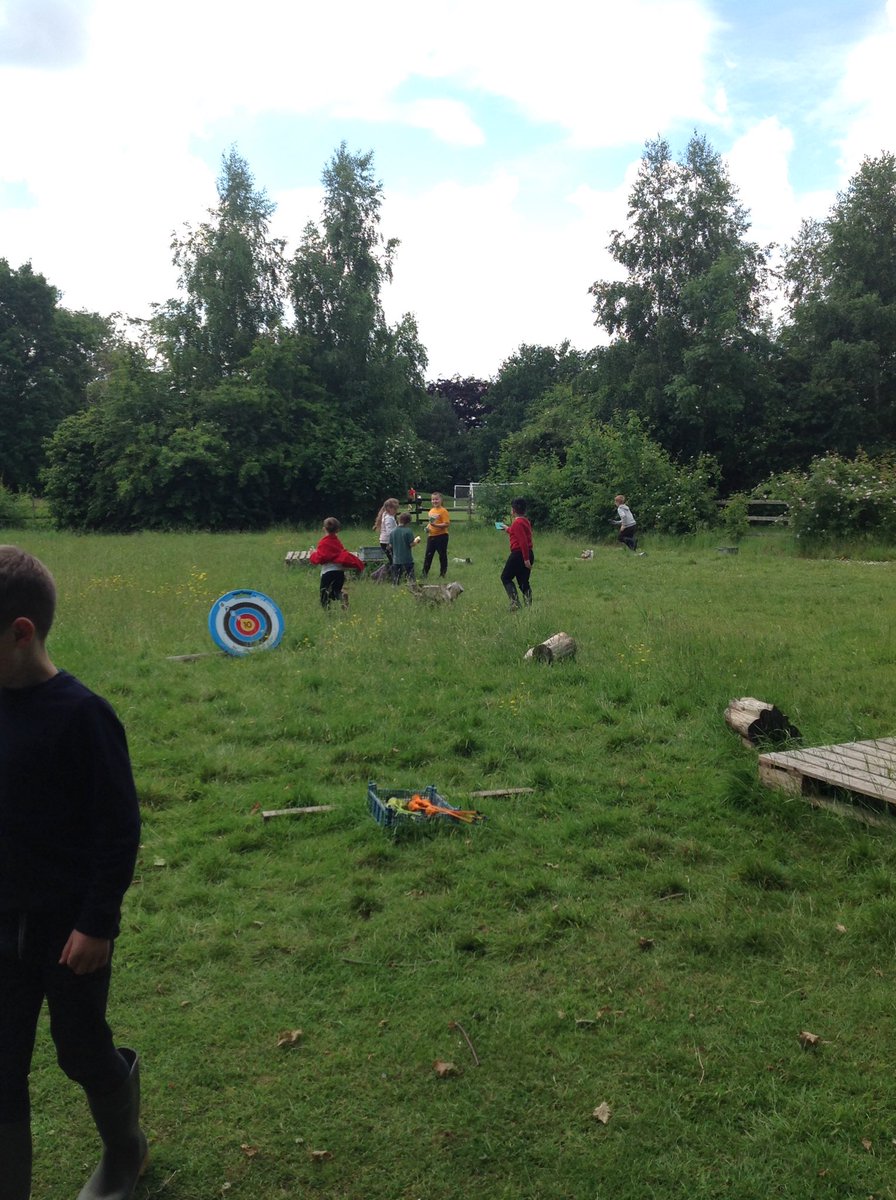 HollyfastSchool's tweet photo. 3MMs new forest school group having an orienteering session with shape matching and a good game of rally 123. #orienteeringfun #matchthoseshapes! #gettinglostinthewoods https://t.co/HUeGwYfNfX