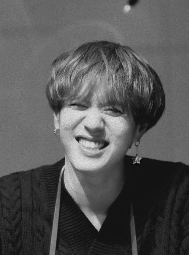 halfblooddna's tweet photo. my first time has to be 우리 둘 ~(￣³￣)~

we 귀여워요🖤
#got7selcaday #igot7selcday #GOT7 #igot7 #yugyeom https://t.co/WWnAGvw2Vb