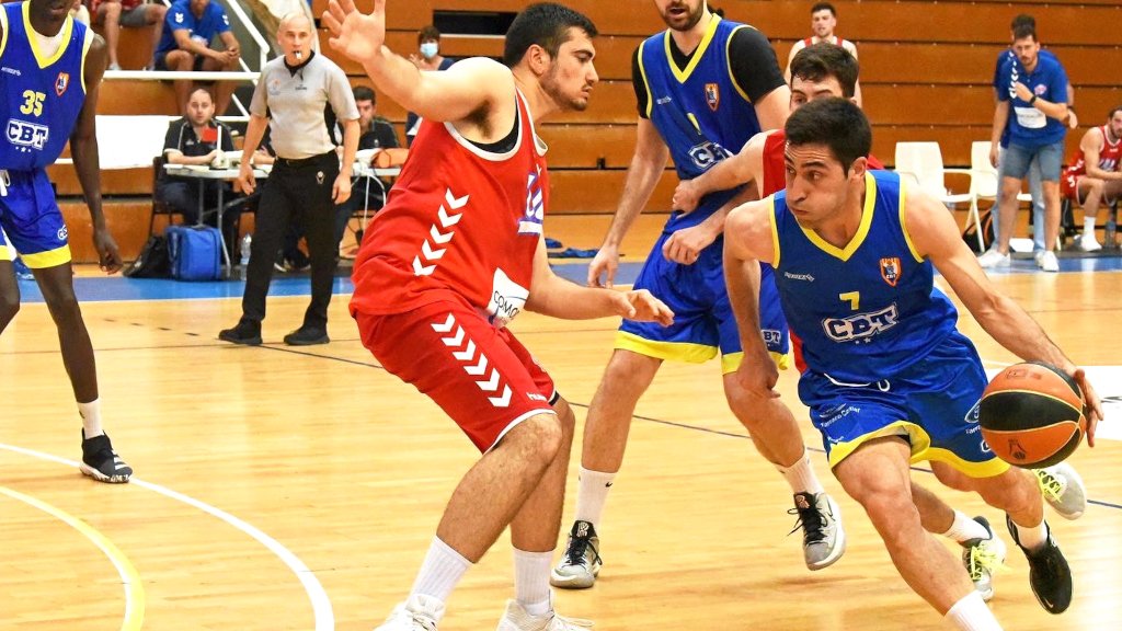 FCBQ's tweet photo. #CopaCatBQ🏀 / @cbgranollers, @jacsants1935, @CBT_Tarragona i @cbripollet es classifiquen per a la F4 de Copa a #Cunit en superar a @CbCiutatVella, @basquetcircol, @somubsa i @uemontgat, respectivament.

➡️ https://t.co/hsJgD8ZFfv
📸 Eduard Hernando | David Homs | @CanalDisset https://t.co/fnxjZCuZUt