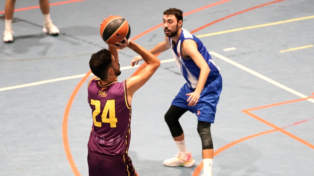 FCBQ's tweet photo. #CopaCatBQ🏀 / @cbgranollers, @jacsants1935, @CBT_Tarragona i @cbripollet es classifiquen per a la F4 de Copa a #Cunit en superar a @CbCiutatVella, @basquetcircol, @somubsa i @uemontgat, respectivament.

➡️ https://t.co/hsJgD8ZFfv
📸 Eduard Hernando | David Homs | @CanalDisset https://t.co/fnxjZCuZUt