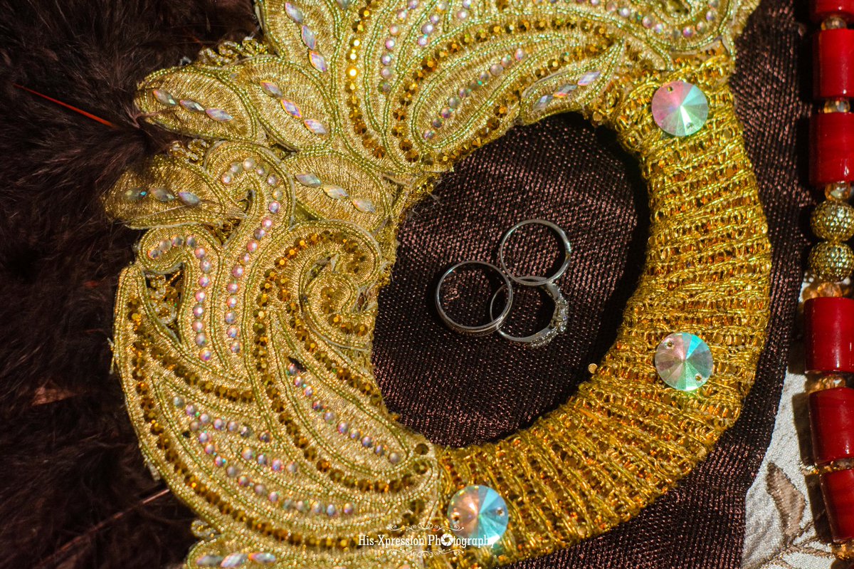 1015events's tweet photo. Details ✨✨
A Bride’s detail..
Don’t you just love details that makes you appreciate the beauty that makes up the bride’s big day!
Photography: @hisxpressionphotography
Event planners: @1015events
.
.
.
#1015events #1015eventsWeddings #1015eventsProduction #1015eventsCouple https://t.co/0cZMWtZBB8