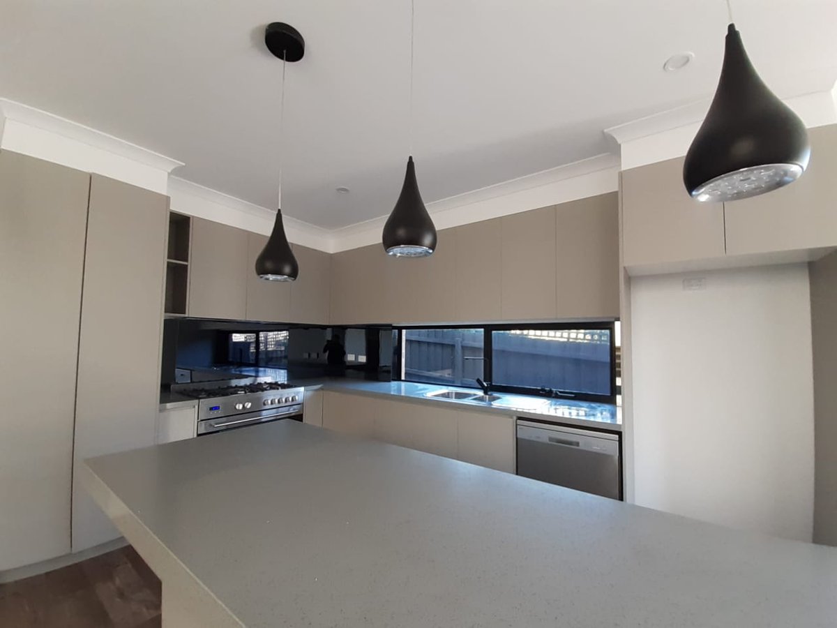 endleaseclean19's tweet photo. Enjoy hassle-free life by hiring us as we offer a 100% bond cleaning &amp; Vacate Cleaning Melbourne with guaranteed professionals and skilled house cleaners.

https://t.co/pZLDBi1o53

#endofleasecleaning #endofleasecleaningmelbourne #endoftenancycleaning https://t.co/l2mkYbw8q9