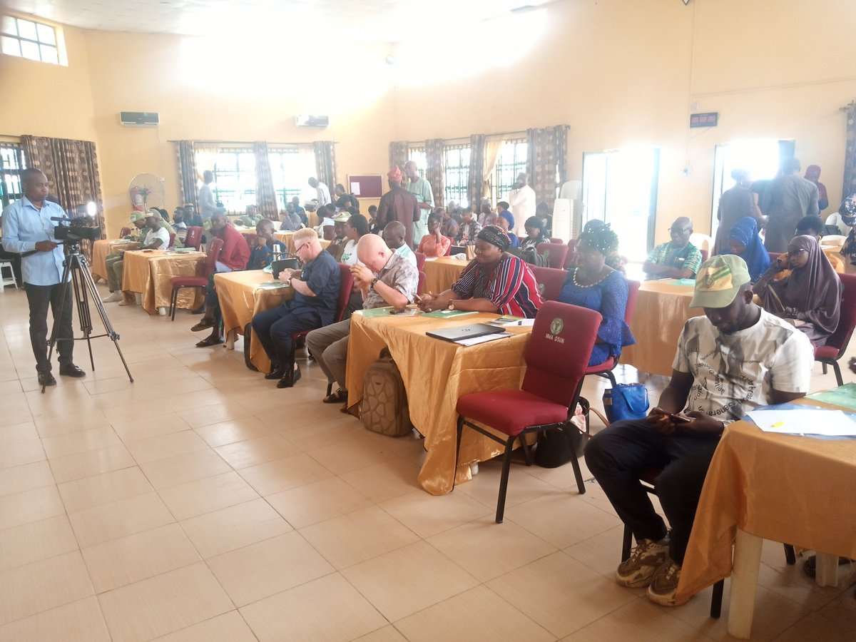 inecosunvoice's tweet photo. A ONE DAY ENGAGEMENT WITH IDENTIFIED YOUTH GROUPS IN OSUN STATE ON THE ROLES OF YOUTH AHEAD OF THE JULY 16TH, 2022 GOVERNORSHIP ELECTION, 
#osundecides2022
@YIAGA @votenotfight @GovoteNg @AlaniOduntan @SeunOsimosu @seunokin @inecnigeria @rot1930 @ajala_adetunji https://t.co/7BhHiasVEZ