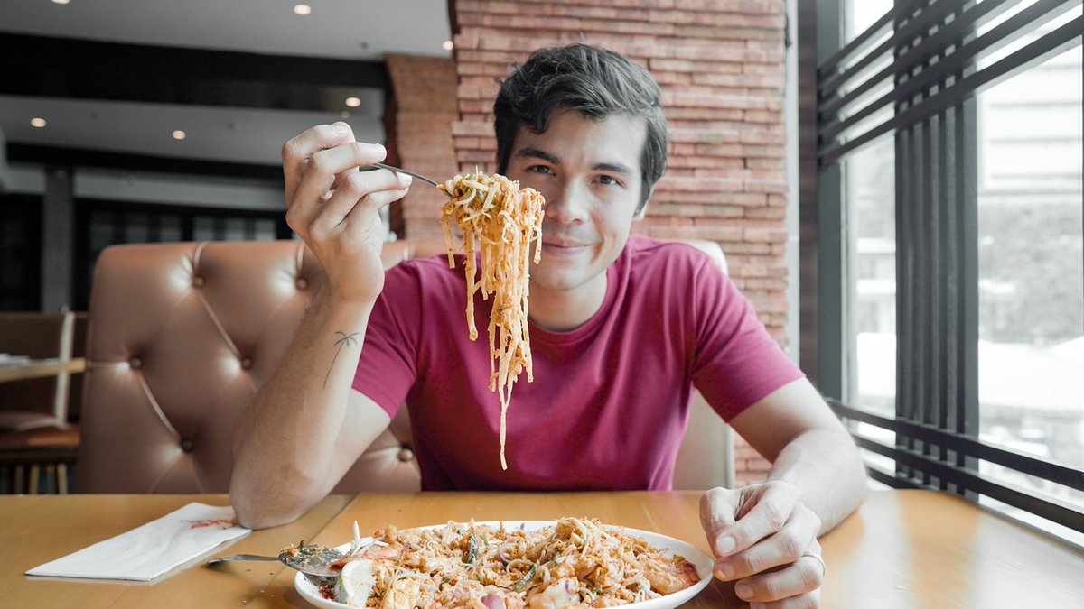 What if you could “lighten up” your favourite cheat meals without sabotaging flavour? In this series, Erwan Heussaff shows us how to make healthy versions of commonly loved dishes. Lightened Up - starting this week on The Home Channel.