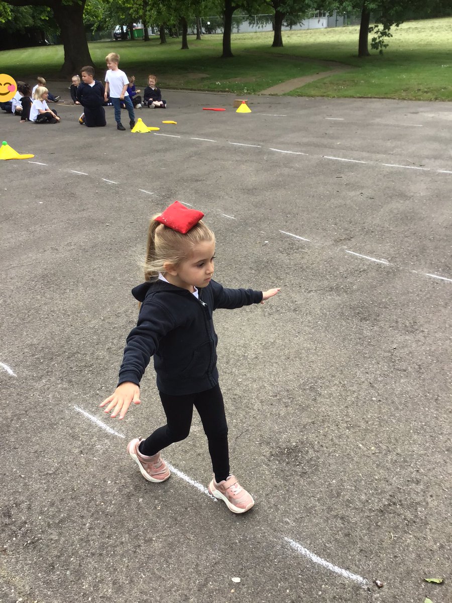 featherbyinfjnr's tweet photo. Hello Summer term and let the Sports day practise commence! ☀️🏃♀️🏃🏿♂️ 🎾 #orangeclass #teamwork #aspiration #resilience https://t.co/k6zviRjHbZ