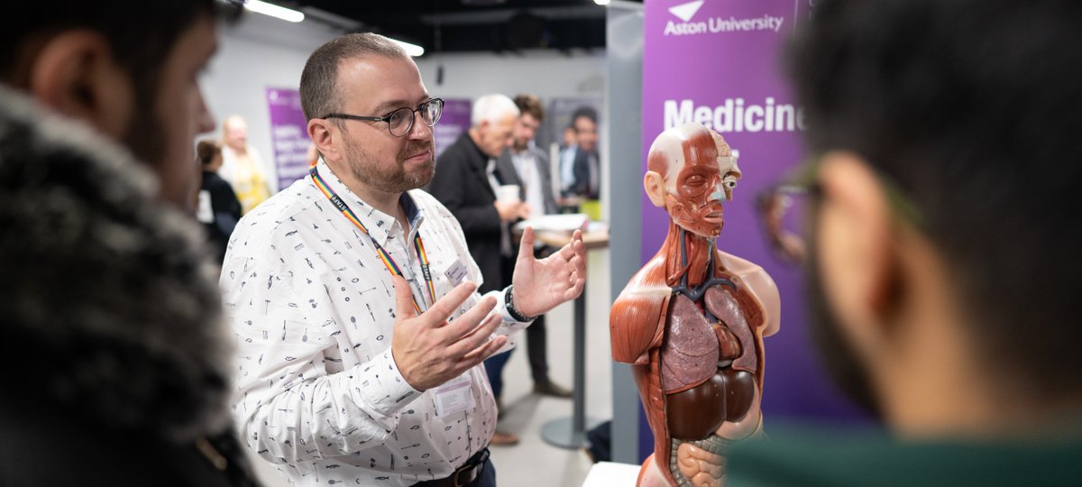 AstonOutreach's tweet photo. 🩺🚑 Our Healthcare Aspirations Day on 7th July is the perfect event for students in Years 8-10 and 12 interested in a career in healthcare. Meet healthcare professionals, current students and admissions staff to kick start your healthcare application!
👉 https://t.co/OhHXDQY0be https://t.co/s5HTWFaawh