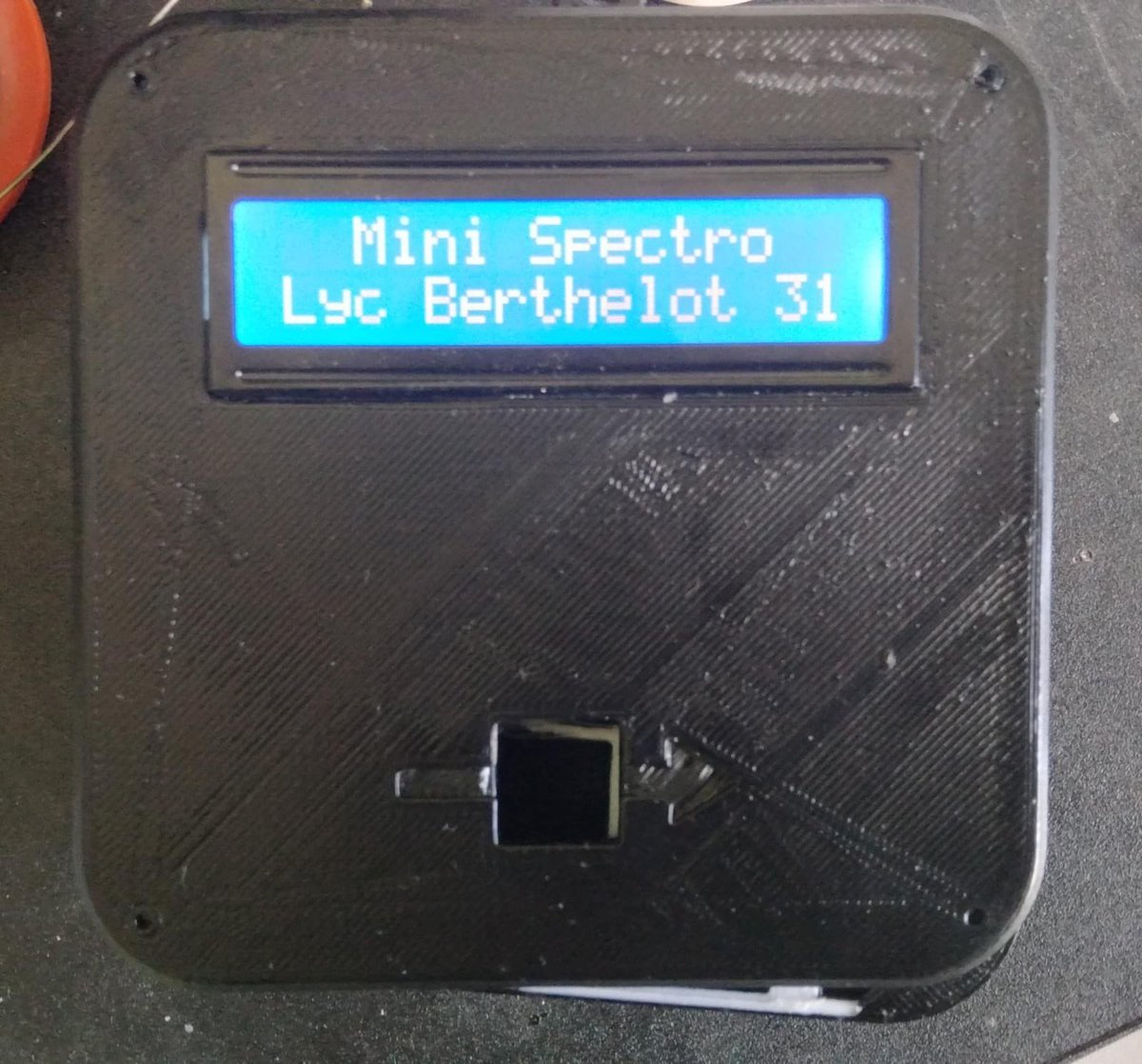 RGSVT's tweet photo. Premier test #minispectro : spectre d’absorption d’une solution de chlorophylle #svt #1es 
#arduino #diy
@WGrossin @eduscol_biotech @CBonnefoySTVST https://t.co/NQT4gX1zd3