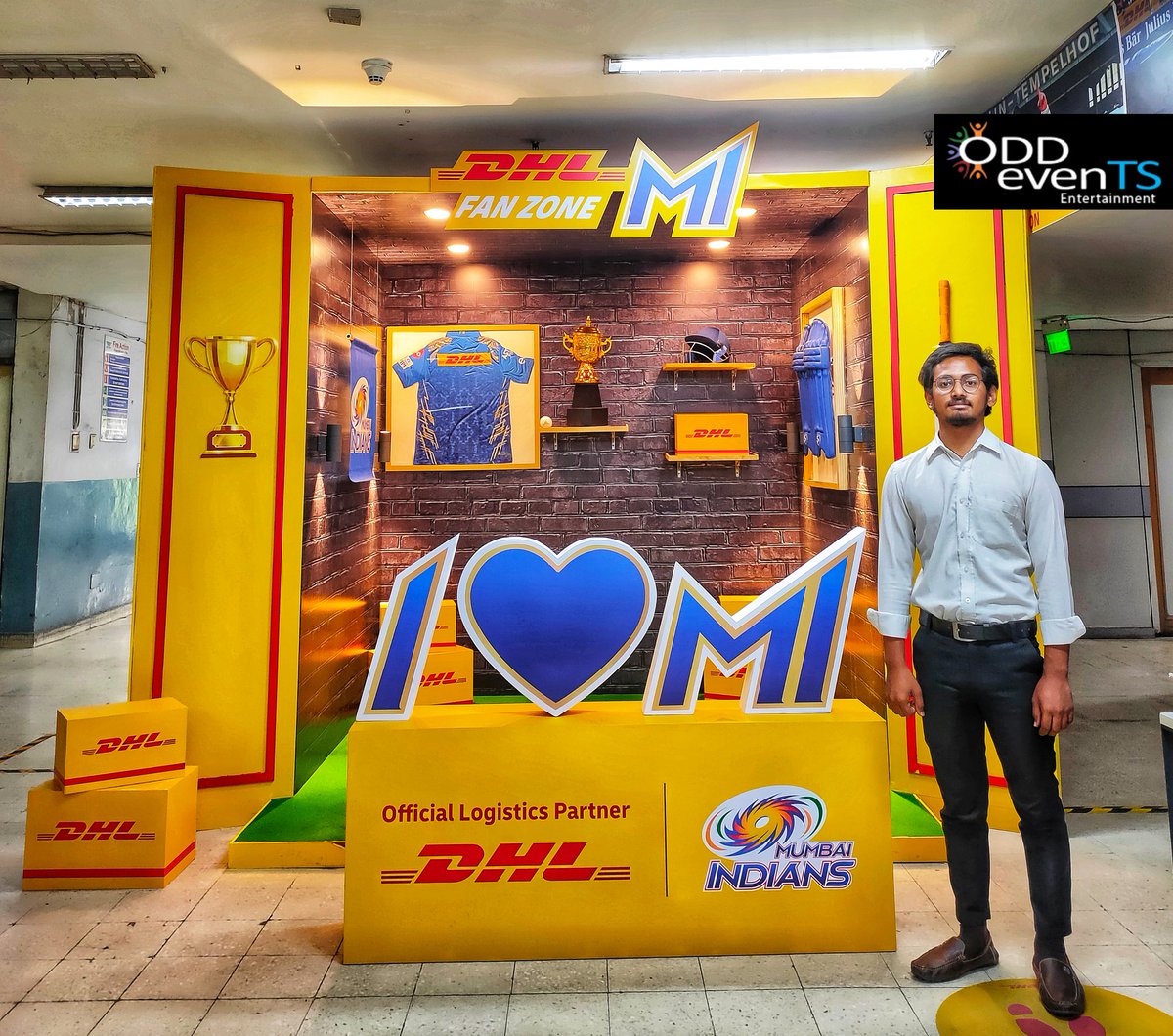 teamoddevents's tweet photo. Created DHL FAN ZONE MI for photo opp .
#mumbai 
#DHL  #MumbaiIndiansFans  #amp  #fanzone  #cricketgadget #iloveml #DHLIndia https://t.co/PSxjAMRZZR