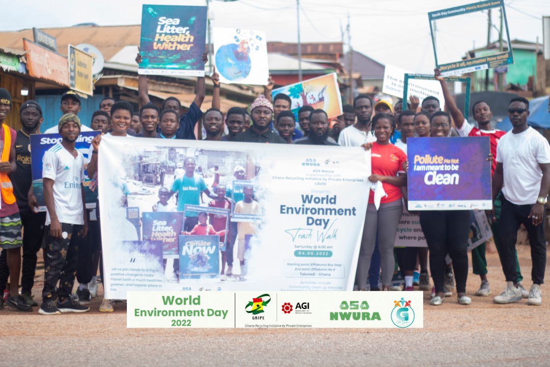gripe_official's tweet photo. Some impressions from our #trashwalk and #cleanupexercise in Effiakuma with @ASANwura to mark #WorldEnvironmentDay.
Thanks to all partners, and #volunteers for joining us to take action for the #OnlyOneEarth we have.
Every day is #environmentday #forpeople #forplanet #sdg12 https://t.co/mZtg2irx2f