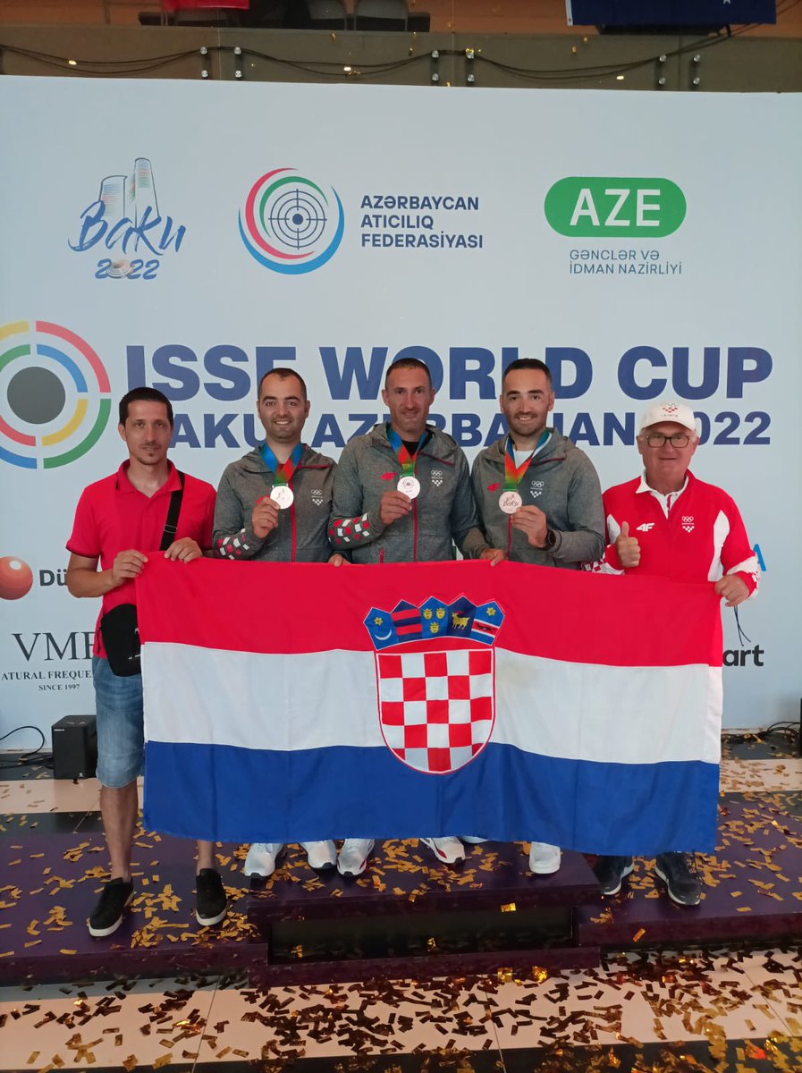 IPAISTRA's tweet photo. GIOVANNI TEAM BRONZE - WORLD CHAMPIONSHIPS - BAKU https://t.co/bfmKqnulMa #Baku #AzerbaijanGP #Giovanni #croatiatrapteam https://t.co/wsLKjq6z9m
