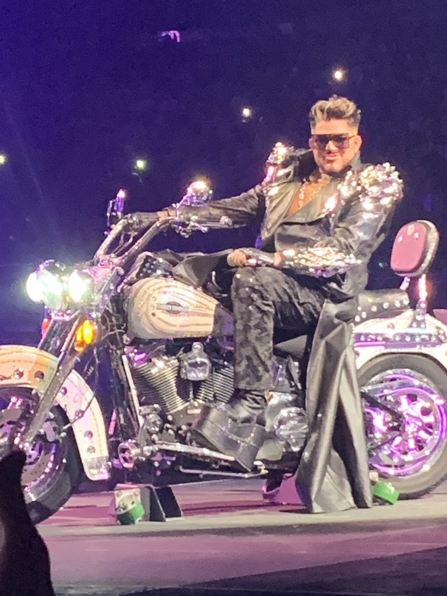BONGO2's tweet photo. On our way back to Lincoln after seeing the most amazing show I have ever seen in my life! You were all amazing, thank you for an unbelievable performance #AdamLambert #queen #queenandadamlambert https://t.co/GBnUgpuBrs