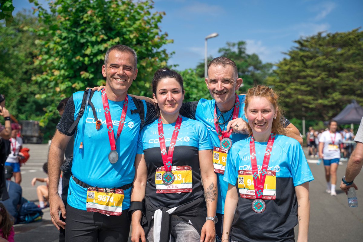 compexfrance's tweet photo. #TeamWorkMakesTheDreamWork
Un grand bravo à tous les collaborateurs qui ont pris le départ ce week-end au Marathon de Biarritz 🎉

Ils étaient pas beaux ? 😍

#compexfrance #teamcompex #marathondebiarritz #running #motivation #proud #feelnextlevel https://t.co/Fc198kZhOm