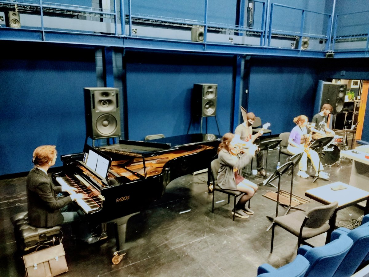 ChimeraEnsemble's tweet photo. 3 days to go until our summer term concerts! Here are some of our ensemble members in rehearsal for Chaz Underriner's piece "nocturne series: 8" which will be performed on Friday.

To book tickets for the evening concert, you can visit this link: https://t.co/SWQn33H1by. https://t.co/LeGu3sNmNI