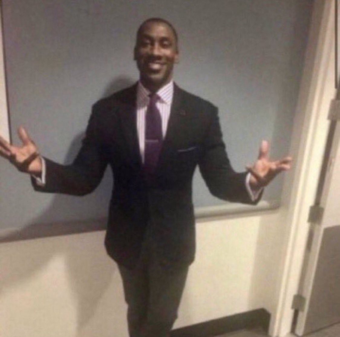 1princemaven1's tweet photo. me walking out of that ocr maths paper knowing i’ve given my sixth form place to someone else

#ocrmaths #maths #highermaths #paper5
 #gcses2022 https://t.co/567Irw6Opv