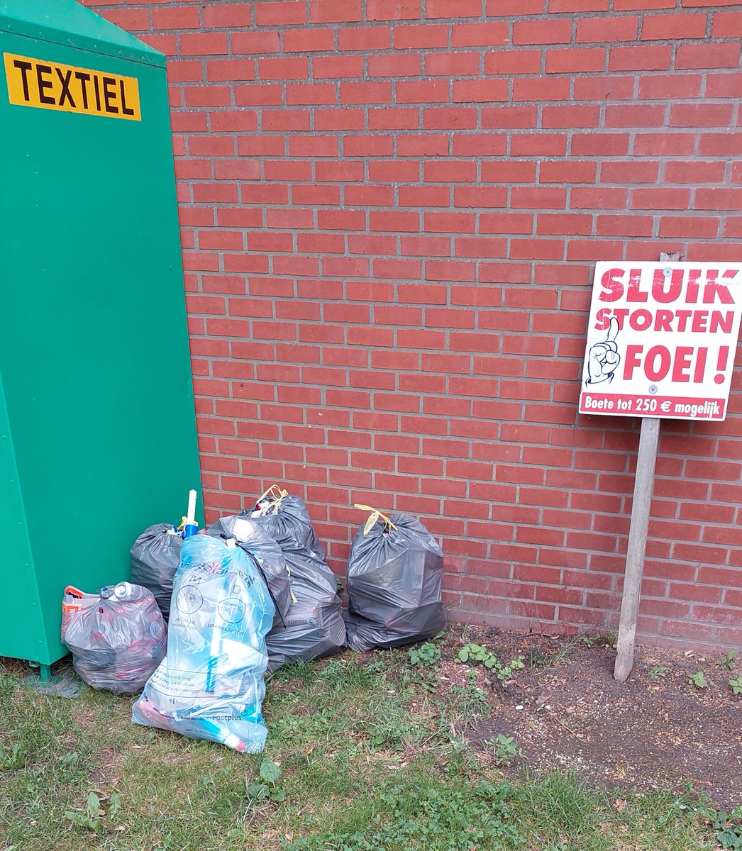IVIO76277999's tweet photo. Sluikstort = asociaal gedrag 🧐 = onaanvaardbaar! 😡
Vandaag in Izegem! 
#Ivio #sluikstort https://t.co/SGsyeYEglx
