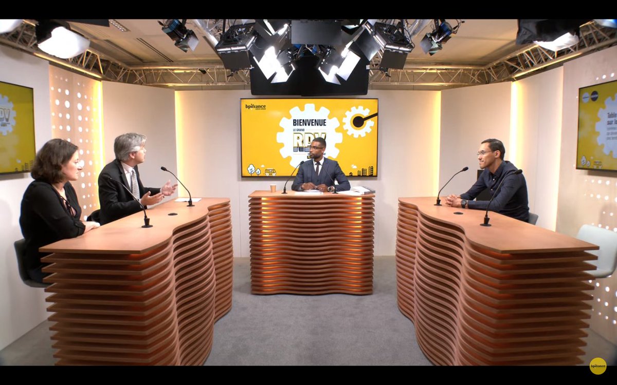 GreaterParis's tweet photo. 🔴[En direct] L’#entrepreneuriat , un #sport comme un autre ! par @Bpifrance - @AhmedBouzouaid 

 💡Le sport comme moteur de développement pour les #territoires avec @AurelieL15 -@Obs_Sport_Biz , Alexandre Missoffe - @GreaterParis et Adil El Ouadehe - @UFOLEP https://t.co/LBx8WYPn30
