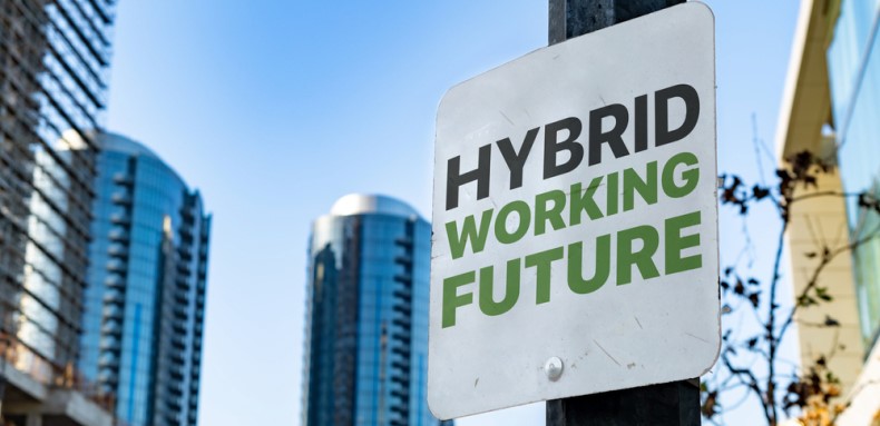REBA_Global's tweet photo. New ways of working: a route to positive employee wellbeing? @dremmaparry @cranfieldmngmt #hybridworking #employeewellbeing #futureofwork #rebawellbeing https://t.co/anA2Oh3seX https://t.co/ZjCZxY2lOg