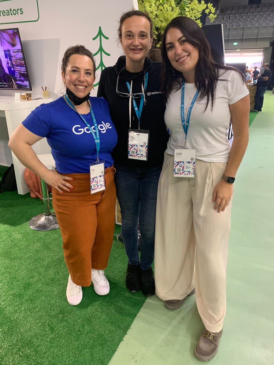 MajaDidIt's tweet photo. We had some great fun @WCEurope Filipa Teixeira, Andrew Ryan, Giles Beckley, @james_ozzie Olivia Cohen and Freesia Rafello Nadya Frost @codeablehq @10up  @meetthemonks @onecom @Google @GoDaddyPro #WCEU2022 #WCEU #WordPress https://t.co/Gk0XlhZ8YB