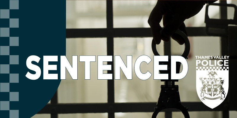 SENTENCED 
Two men have been sentenced for robbery in Princes Risborough.

Thomas Ayling, aged 36 and Adam Booth, aged 40, both of Crossfield Road, Princes Risborough pleaded guilty to robbery at Amersham Crown Court on Monday (6/6). 

Read more➡orlo.uk/Z3pzA