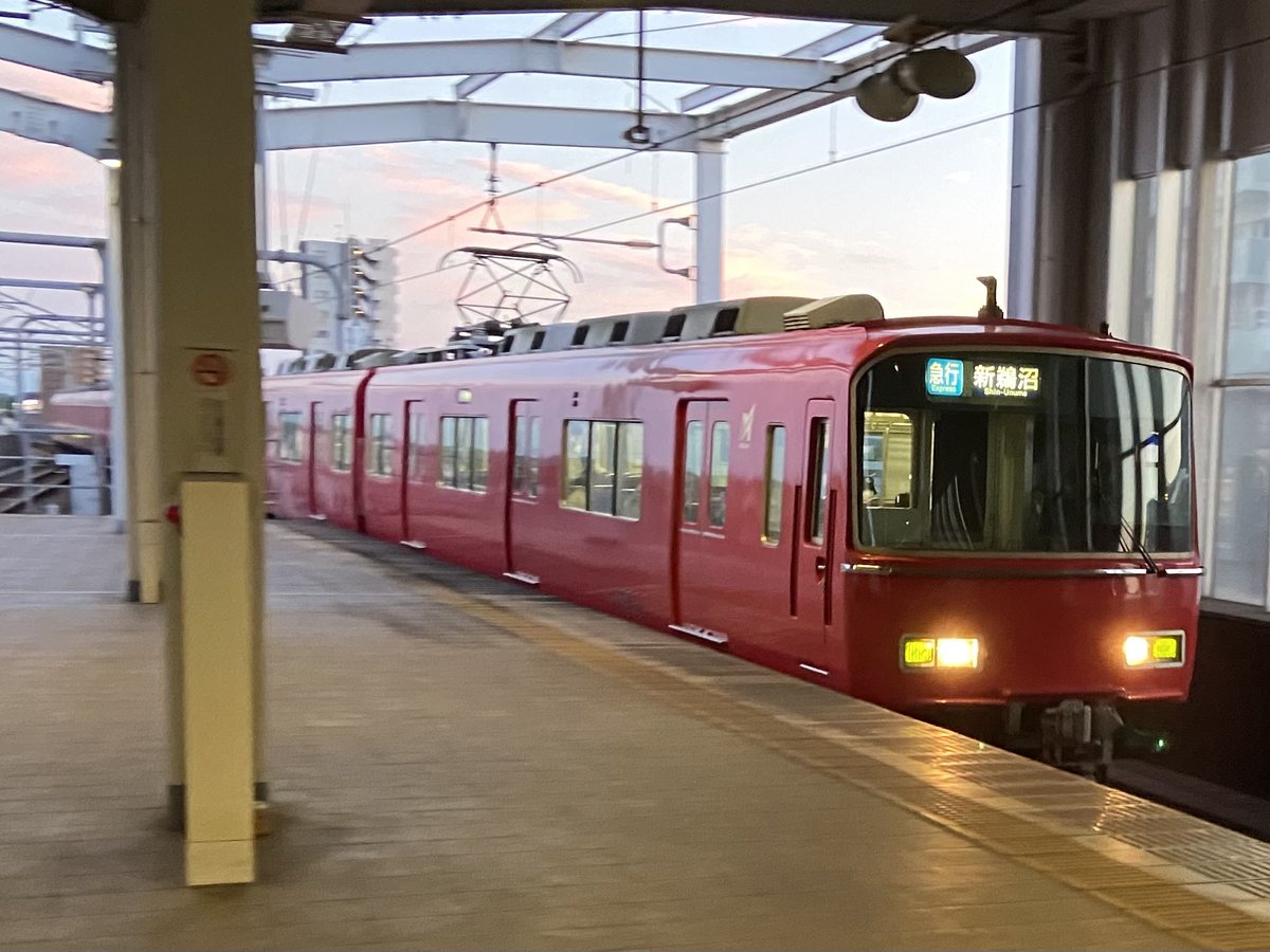 mon_tetsu_tetsu's tweet photo. 太田川［TA09］
19:10 1971Aﾚ 急行｜新鵜沼
ﾄ6028F+6810Fｷﾞ→

19:17 5983Fﾚ 準急｜新可児
ﾄ6008F+6052Fｷﾞ→
#meiun https://t.co/W99AkD9Eo4