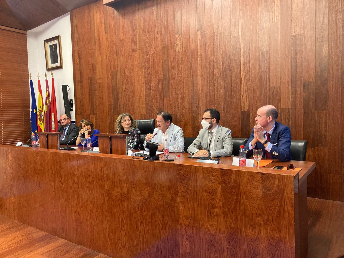 fderechomur's tweet photo. El pasado viernes, 3 de junio, se celebró la Gala de Clausura y Entrega de Premios de la IV Olimpiada Constitucional de la Región de Murcia y V Olimpiada Constitucional de Mazarrón. Enhorabuena por el éxito cosechado un curso más! https://t.co/OivH8uKqND