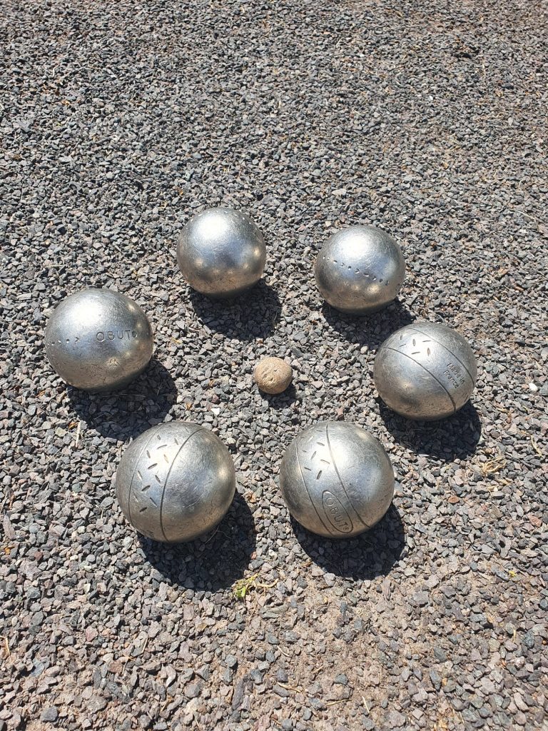 TweetsKingsArms's tweet photo. Boules League - https://t.co/DFeTohoRNR https://t.co/aNb4A3fUMJ