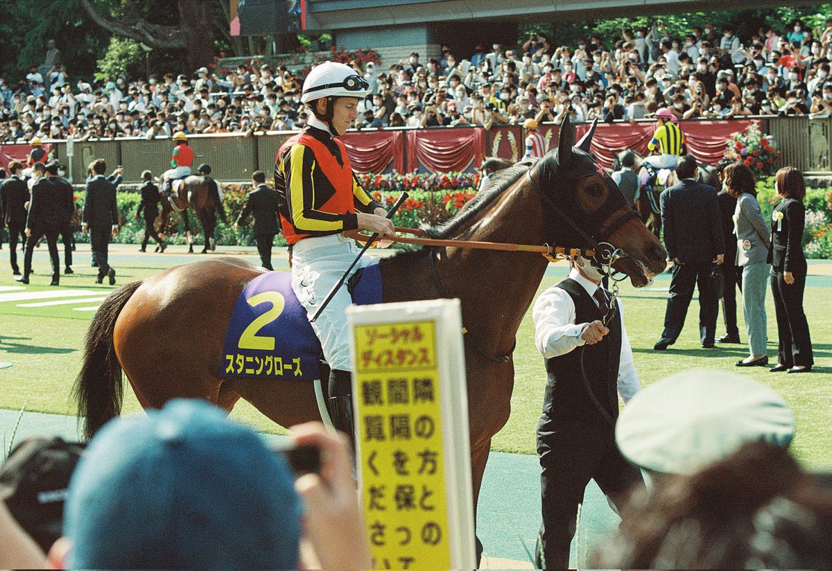 kaz_Pinguist's tweet photo. オートフォーカスの威力をみよ!!
CONTAX AX
Vario-Tessar 80-200mm F4
Kodak Portra 800
#フィルムカメラ
#CONTAX_AX
#東京競馬場
#オークス https://t.co/3jqOWZbHdd