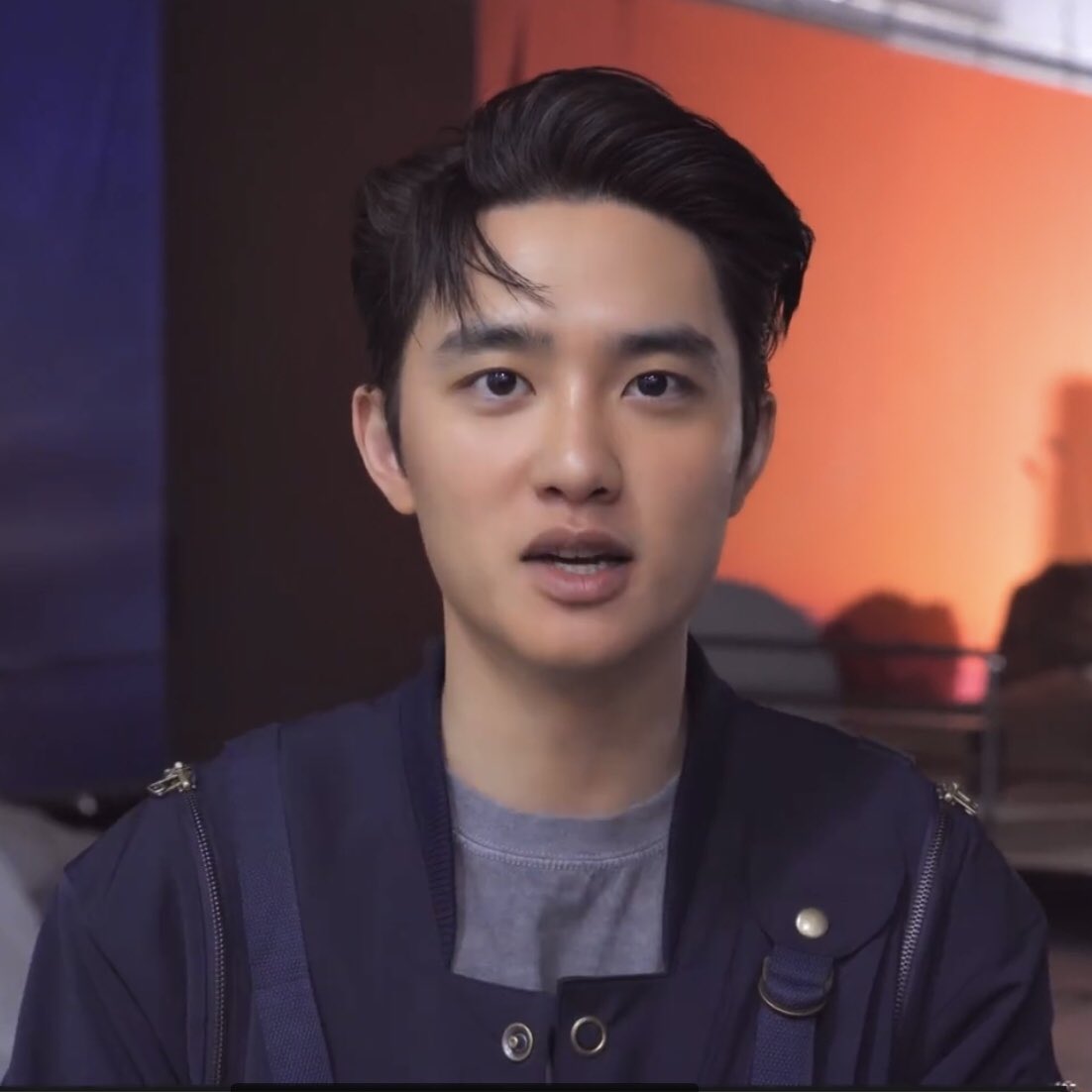 margaeris's tweet photo. crazy over kyungsoo’s brushed up hair and exposed forehead https://t.co/iflrYpb5Tl
