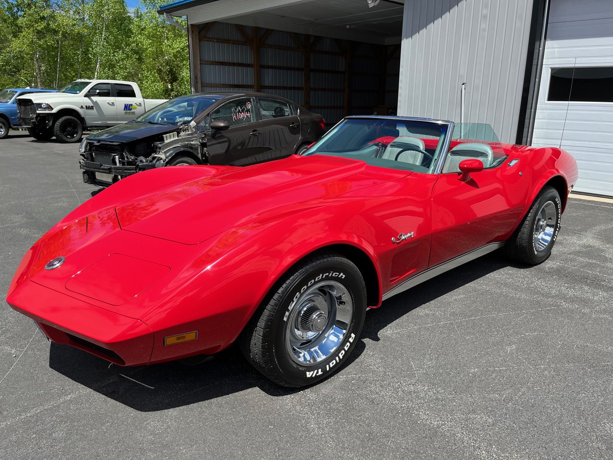 pearceauto's tweet photo. #caroftheday 1974 Corvette Convertible, 350 CI, Automatic, with a recent repaint. The car looks fantastic and it's fun to drive. This car is owned by my wife's uncle Cecil. I took this photo in Bridgewater, Nova Scotia #carguycalvin https://t.co/wYoY7ELAJV