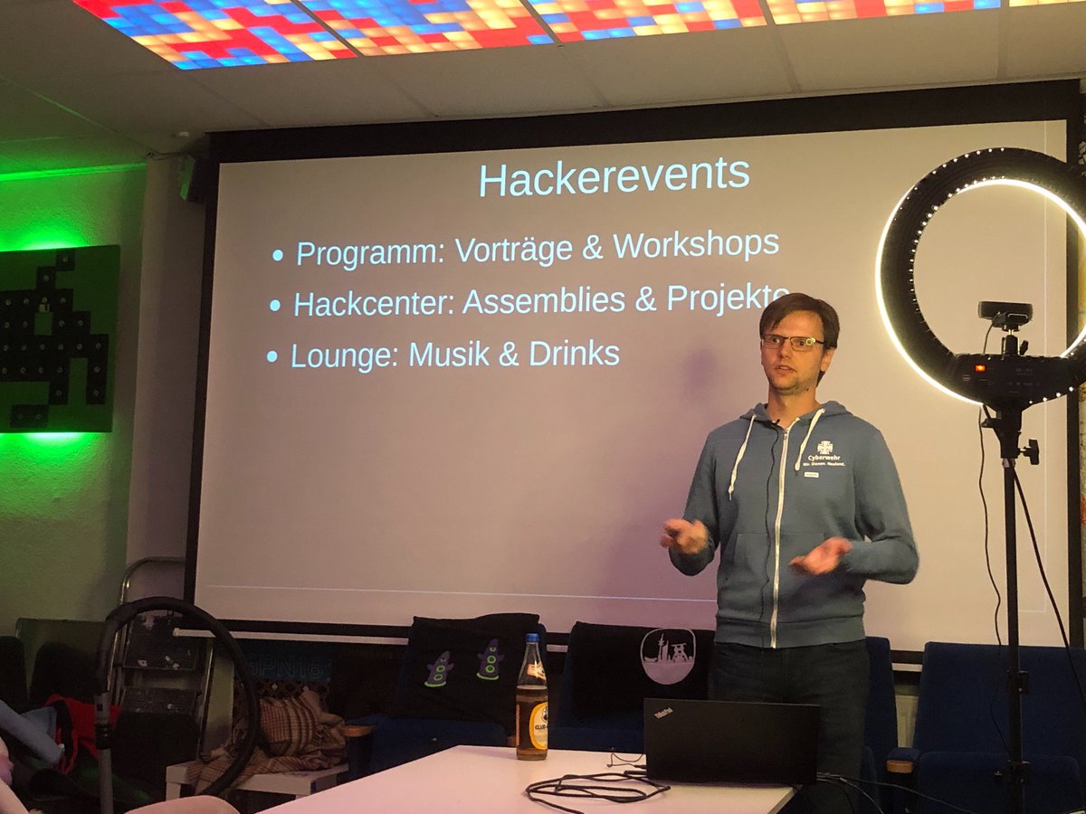 chaospott's tweet photo. Am Wochenende wurde ein weiteres #PetitFoo aufgezeichnet. Der Kurzvortrag gibt einen Einblick in die Kultur der Hackercamps. @HaxoGreen, @MCH2022Camp und @HackenOpenAir stehen diesen Sommer auf dem Fahrplan. #c3e https://t.co/D5MaIENcda