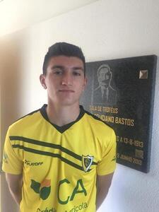 João Costa foi um dos avançados surpresa deste CP. Mostrou serviço no Loures com 12 golos em 26 jogos. João Costa é uma avançado de elevada estatura, mas muito móvel e sobretudo bastante dotado tecnicamente. É autor de vários grandes golos individuais. Tem condições para subir