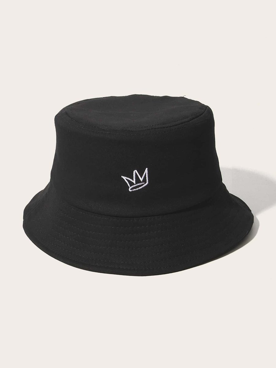 wadahkamal15's tweet photo. شباب انا بوفر  bucket hat بالطلب للطلب Dm https://t.co/VYWq0QfS68