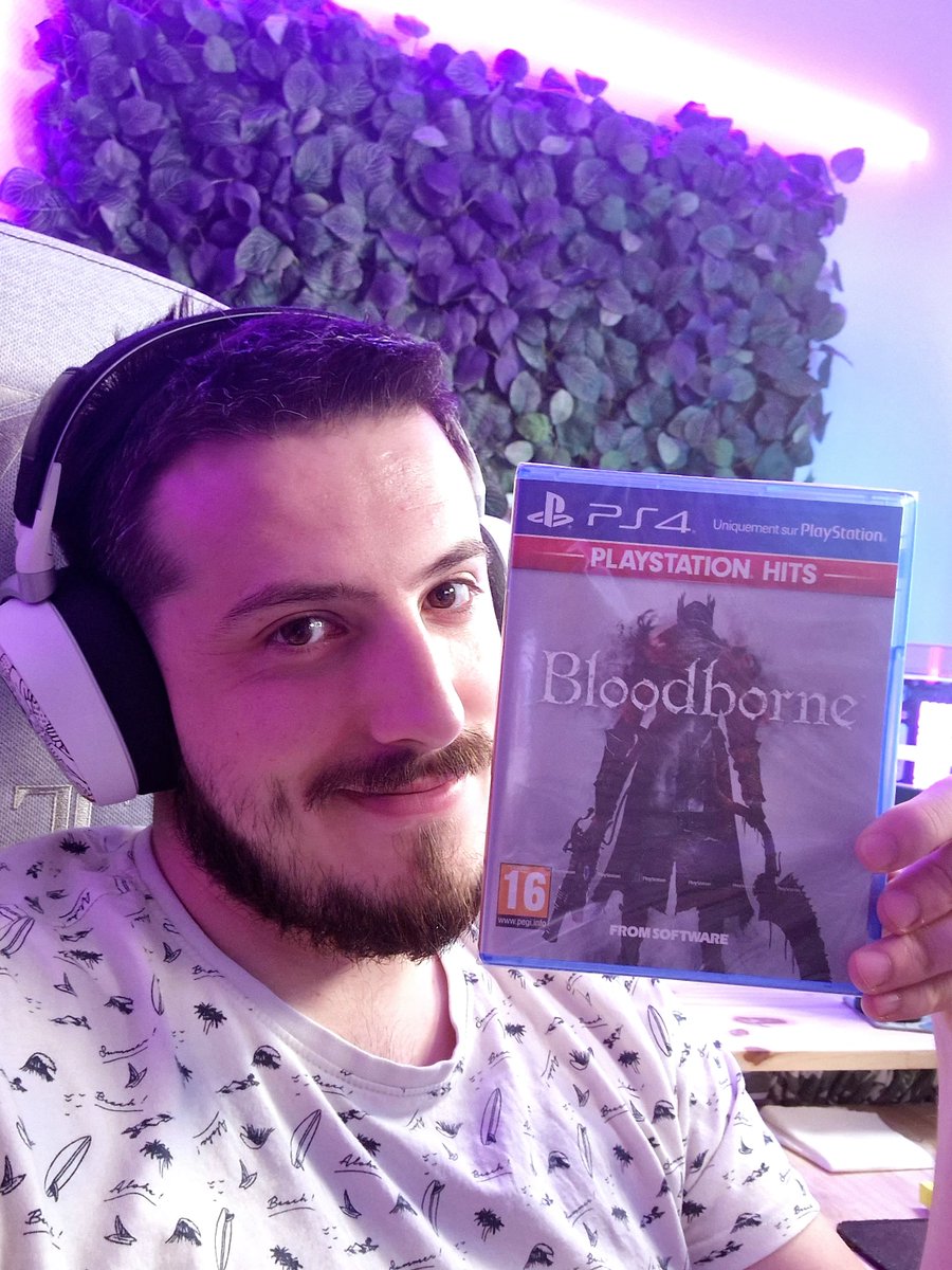 Hello !
Petit concours pour vous remercier de votre soutien &amp; fidélité 🙏😍

Gagne ton jeu BLOODBORN 😱

Pour participer : 

● Follow Twitch : twitch.tv/phinarel
● Follow Twitter + RT
Tu peux aussi tag un ami pour lui offrir si t'es gentil 👀

> TAS le 27/06/22 🍀

GL HF !