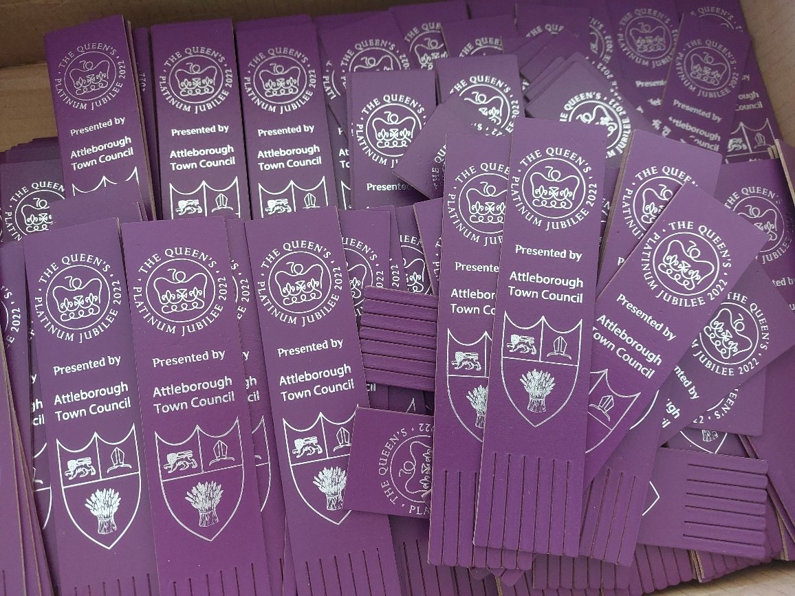 Many thanks to @AttleboroughTC for their gift of these wonderful Platinum Jubilee bookmarks for our students. Available to collect from the library now!