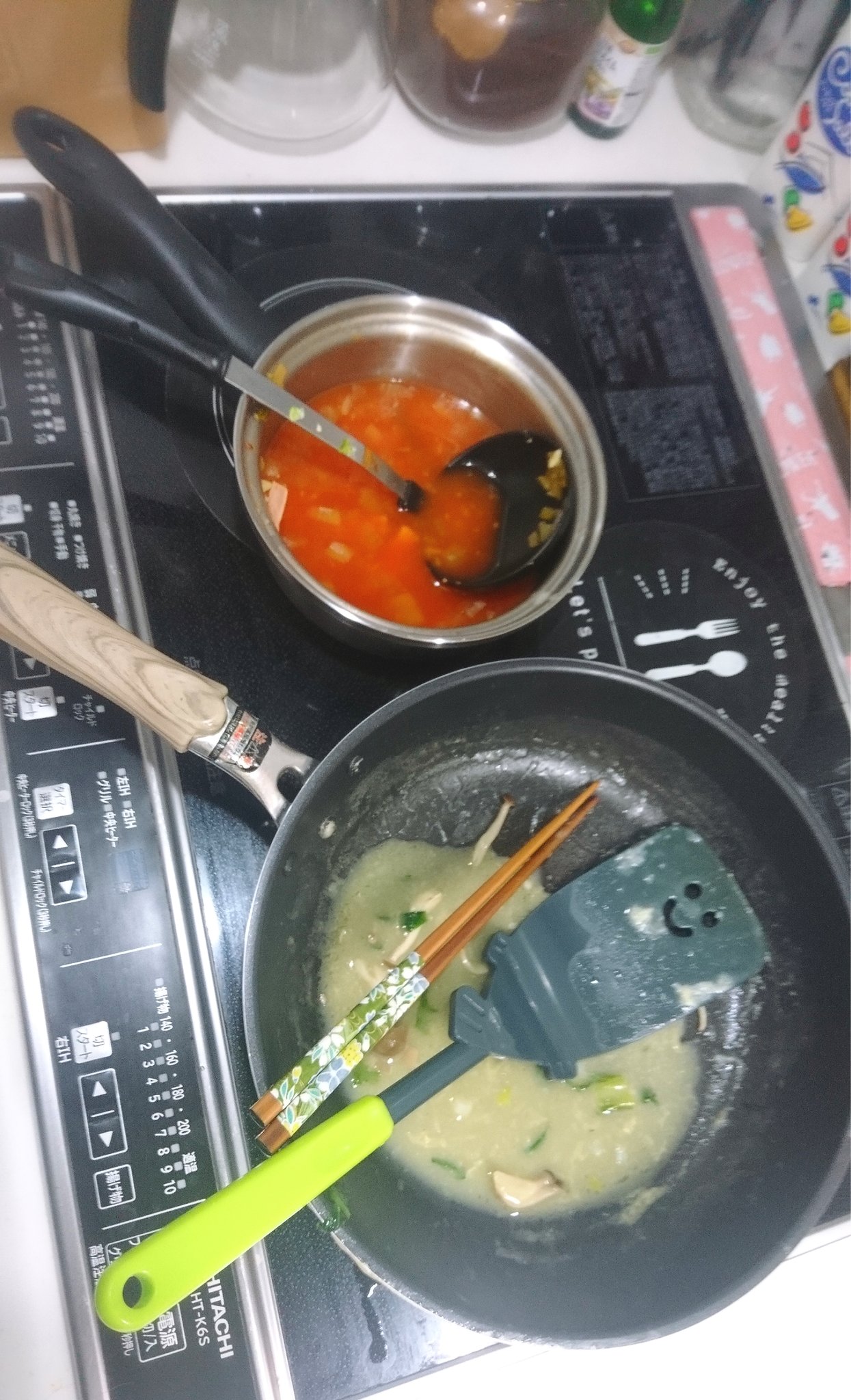 どすこい 次またなんかあったら親を呼んで今までの悪事も全て話す事を約束させて今回はこちらが我慢するか 飲酒運転並に1発アウトで即親通報案件か 悩むところだ 長くなったが裏メシ あと 今日エプロン買った 幼稚園の先生みたいだ それと