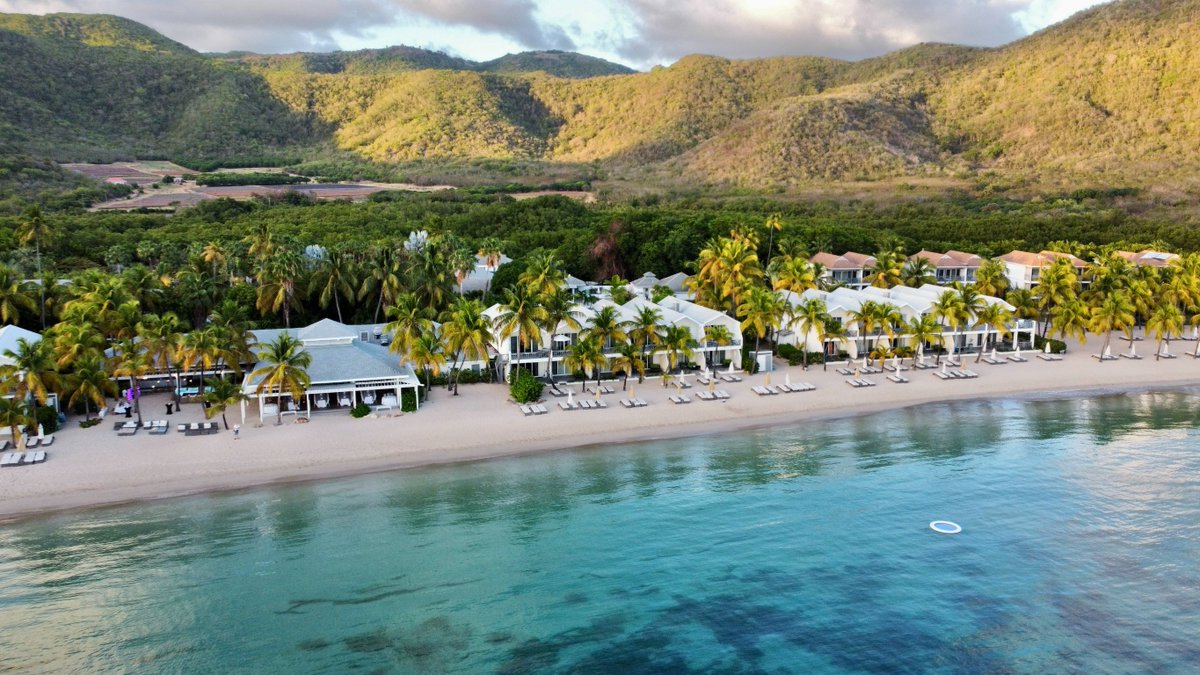 CindyJaudon's tweet photo. Our highest performers from 2021 are just back from the IFS Champions Club in Antigua. Next year the destination will be the Maldives... ☀
Want to be on the plane too? 😎👇

Apply for one of our many open roles at https://t.co/QvV5jmNnng https://t.co/bnJuO9pOzo