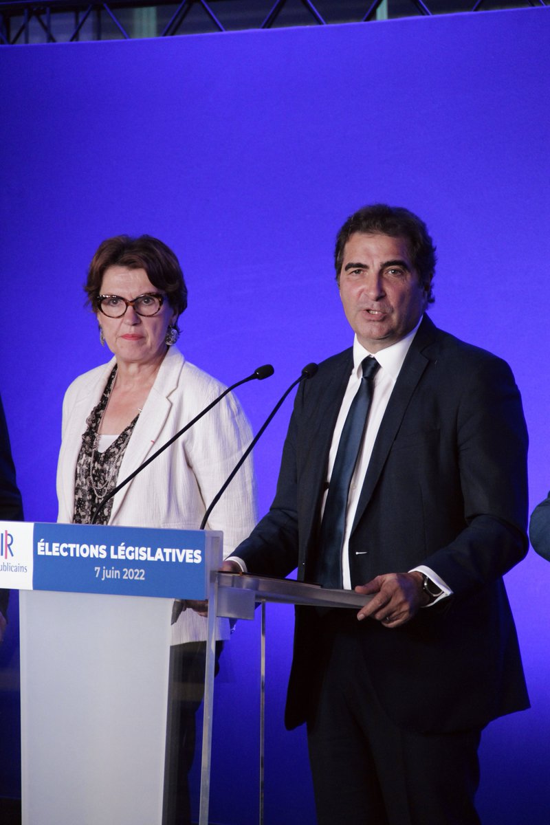 Les députés <a href="/lesRepublicains/">les Républicains</a> seront demain des députés utiles. Ancrés, ils connaissent la réalité des territoires. Responsables, ils sauront faire bouger les lignes. Déterminés, ils ne transigeront pas sur leurs convictions.

Nous sommes le seul vote utile. 
#PourVousDéfendre