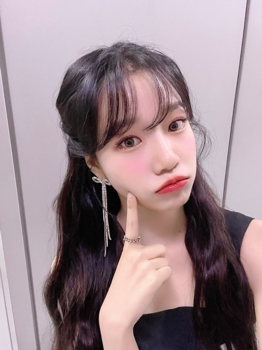 JOYURI_offcl's tweet photo. [#유리스팟] 2022.06.07 더쇼🥇🎉

#조유리 #JOYURI #チョユリ
#조유리_러브쉿💔🔫
#JOYURI_LoveShhh
#チョユリ_LoveShhh
#LoveShhh1stWin 
#JOYURI1stWin https://t.co/ThSG230vZE