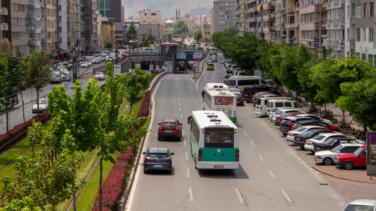 batuhan38_'s tweet photo. A brilliant view of Sivas Boulevard towards Forum Kayseri Mall. Taken from Emirgan Overpass https://t.co/naElm6MNJ2
