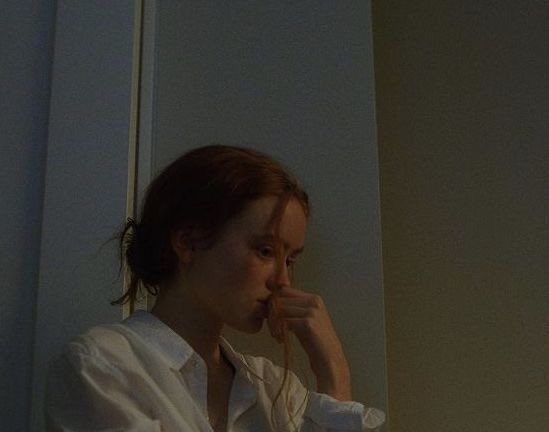 sadiethink's tweet photo. sadie sink is a masterpiece. https://t.co/kO6tc99IBp