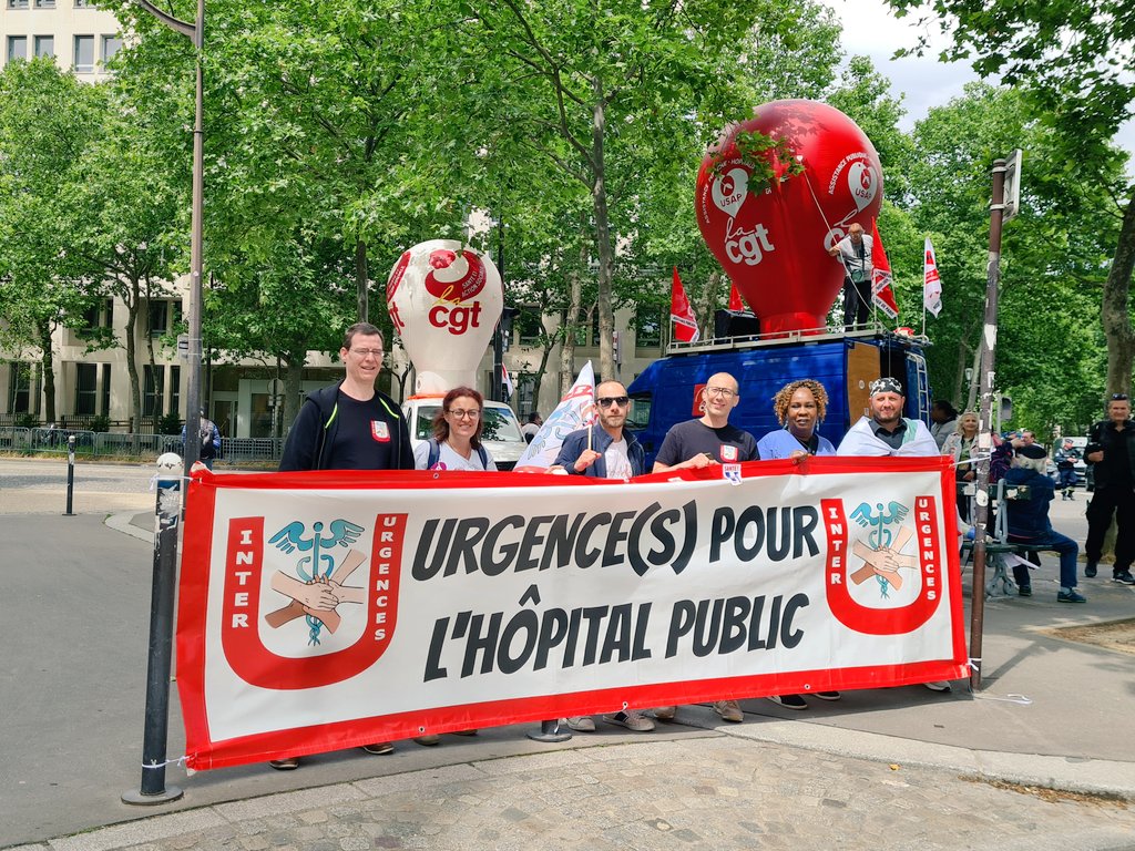 CarolineDervil's tweet photo. Pr défendre ce bien commun qui n'a pas de prix qu'est notre #hopitalpublic, mobilisons ns pr notre systeme de #santé contre 1 politique à l'économie du sacrifice amplifiée par #lMacron et ss ministres : stop ! #7Juin2022
#HostoKO #SauvonsLHopital #1lit1vie https://t.co/mAW4ENz6FU