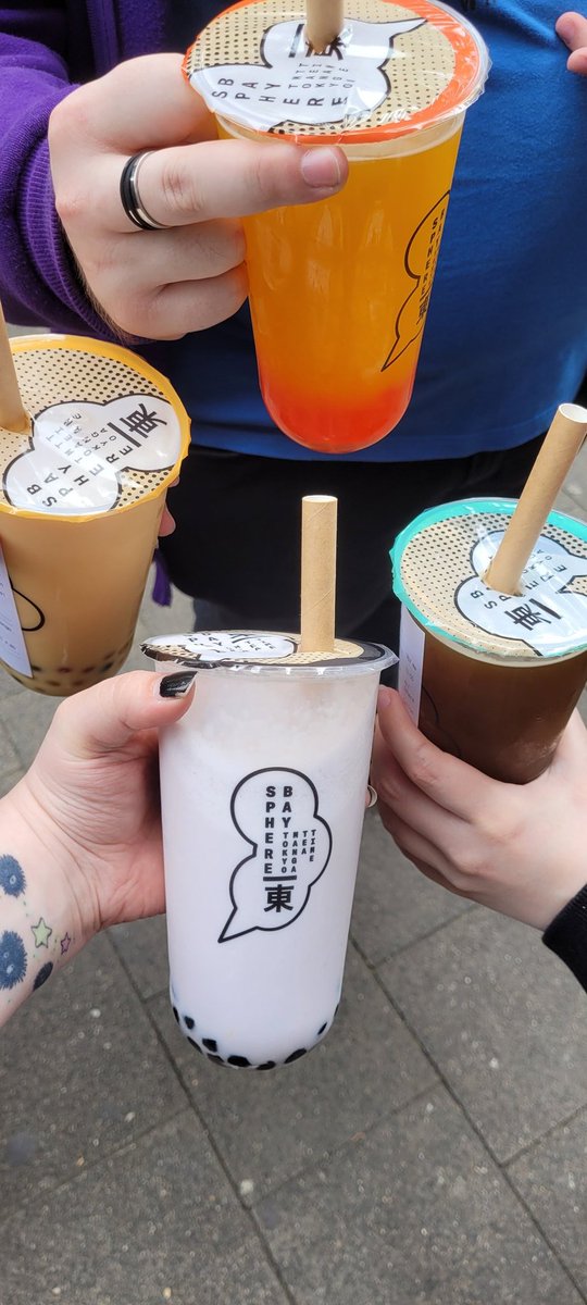 taomimikii's tweet photo. Bubbletea Session yeaayyy 
Mit @Shinchi_Shiroi und @laramainelol 💗 https://t.co/RdsArhPYKV