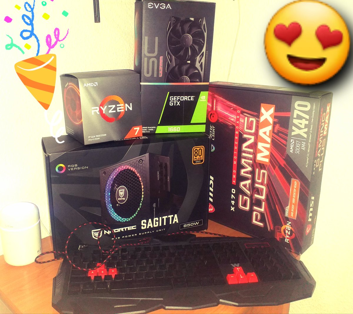 Virciosa's tweet photo. ¡¡¡¡¡Mis reyes magos se han adelantado este año!!!!!
 Estoy felizzzzzzzz!!!!!!!😁
 gracias gracias graciasssss!!!!!
 @juanilloopont eres increíble. 
#AdoroTe😘 https://t.co/K9sVyEIAln