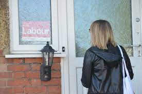 LabourTraining's tweet photo. Calling activists in the Midlands and the East of England. Today at 6pm we are launching our new doorstep script with an online training session hosted by @wesstreeting.
Sign up here! 👉 https://t.co/ptZVViyGbM #labourtraining #listenchangewin https://t.co/bOEdozGllW