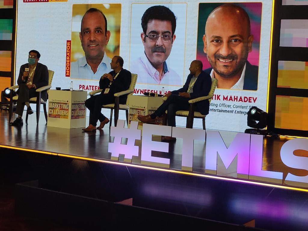 smenon75's tweet photo. @retlguru at The Economic Times Marketing and CX Leaders Summit 2022. #etmls https://t.co/x68v0nppQa