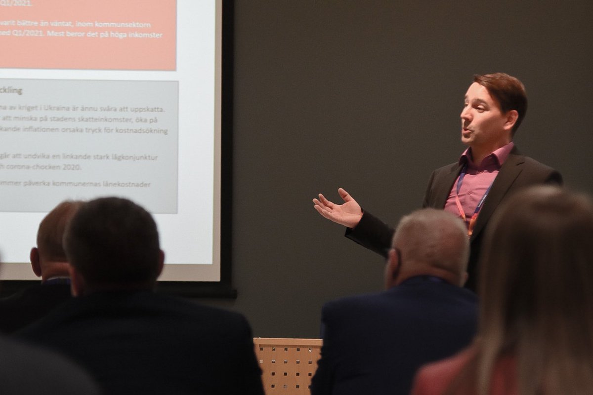 #rafo på svenska - finansdirektör <a href="/RainioHenrik/">Henrik Rainio</a> från Borgå sammanfattar de svenskspråkiga kommunernas utmaningar.