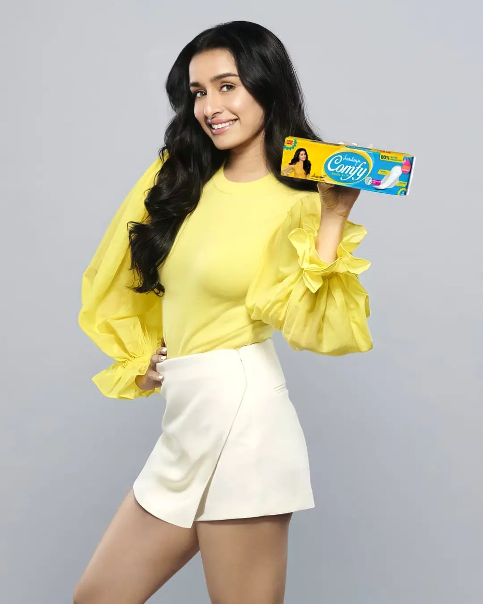 mamithaofficial's tweet photo. Always worried about stains? It’s time to make the right choice. Make your periods comfortable with Comfy Snug Fit. It absorbs 80% more than the leading brand, keeping you dry and confident all the time.Have a good menstrual hygiene with #comfyultra Try Now. #ThePowerToBeYou https://t.co/KkiEbHlXt6