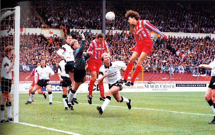 parmigio1983's tweet photo. The beautiful day
#Cremonese #derby #angloitalian https://t.co/xxfrGJXimo