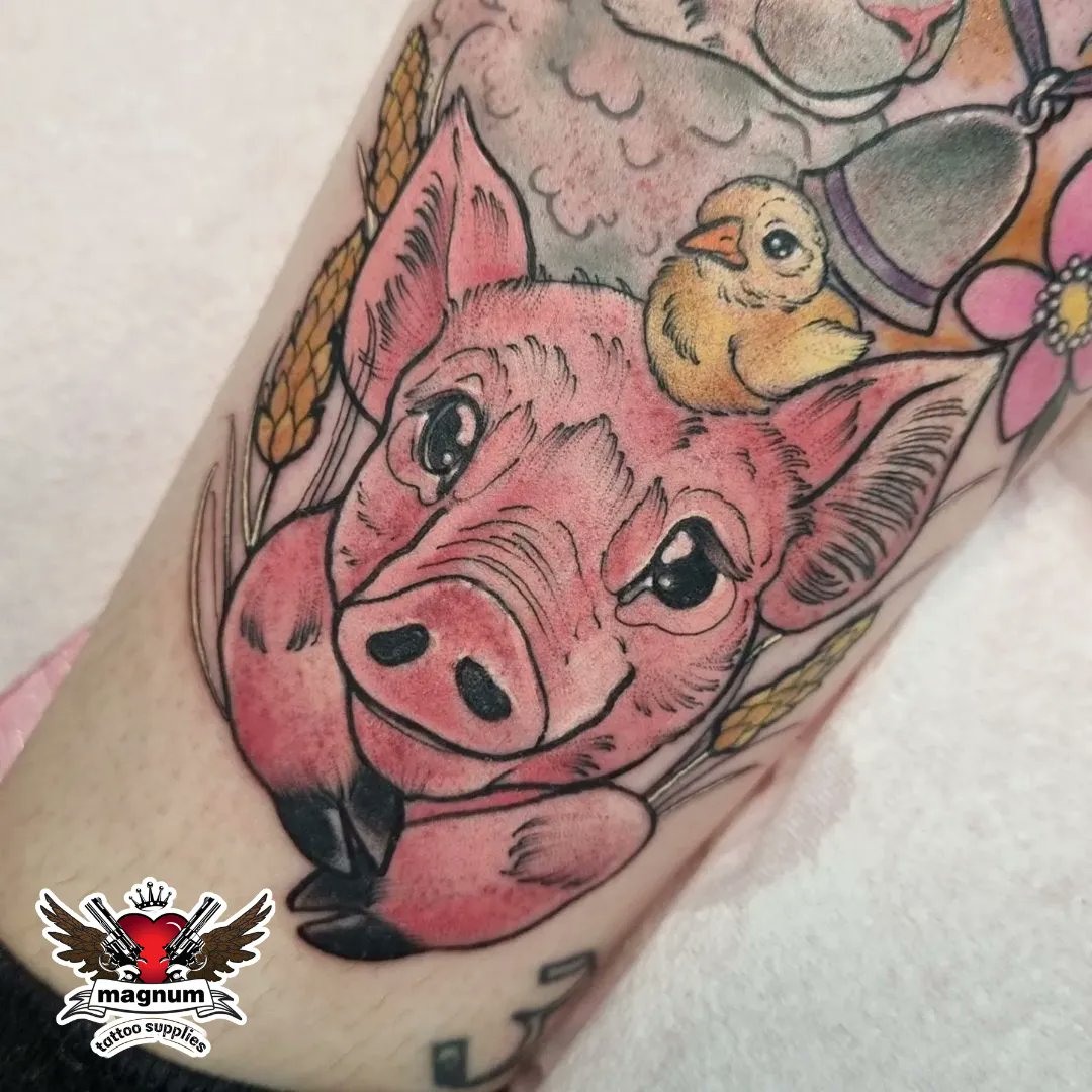 Flying” Pig by Pepo at Meatshop Tattoo in Barcelona. : r/tattoos